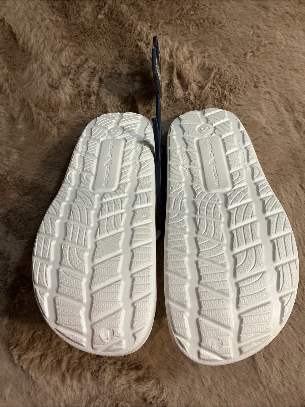 Rugged Shark Women’s White Slip-On Clog - Picture 5 of 6